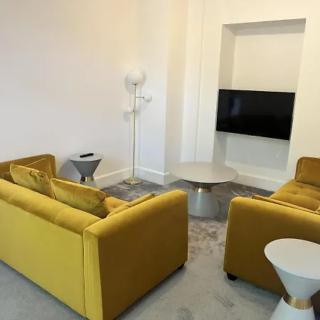 The Mews With Free Private Parking Windermere