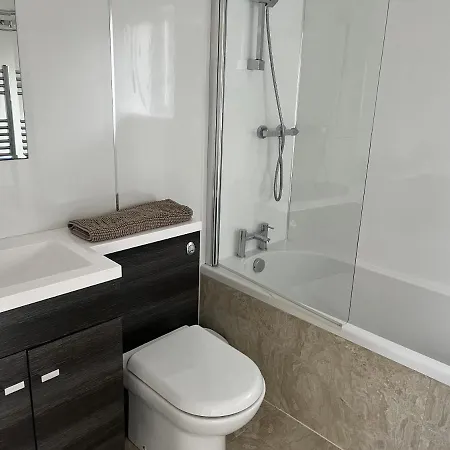 Apartament The Mews With Free Private Parking